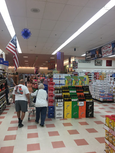 Grocery Store «Market Basket», reviews and photos, 100 Market Street, Tilton, NH 03276, USA