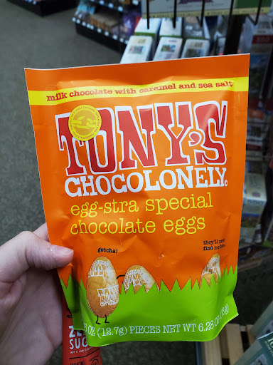 Grocery Store «Health Hut Natural Foods», reviews and photos, 325 Bayview Rd, Mukwonago, WI 53149, USA