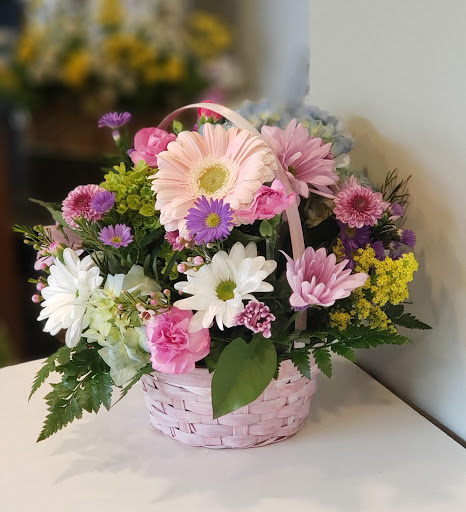 Florist «Auburn Florist», reviews and photos, 325 Southbridge St, Auburn, MA 01501, USA