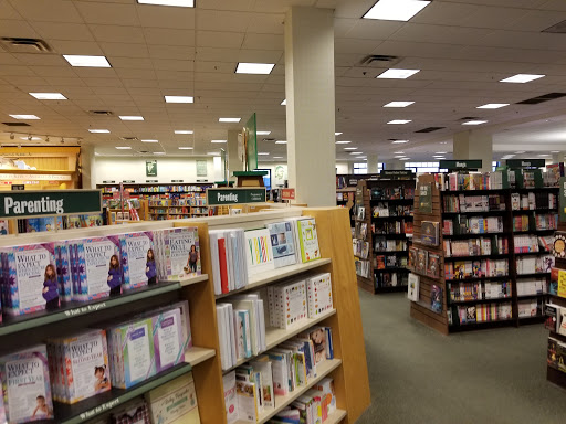 Book Store «Barnes & Noble», reviews and photos, 1 Levee Way, Newport, KY 41071, USA