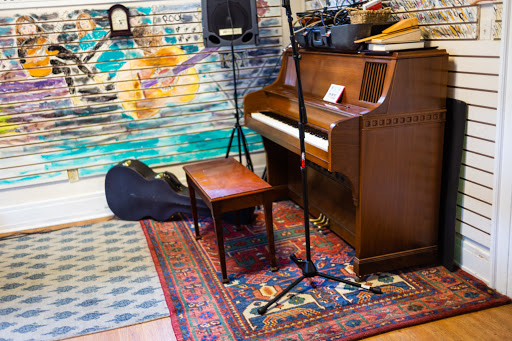 Vegan Restaurant «Coco Greens», reviews and photos, 212 Louise Ave, Nashville, TN 37203, USA