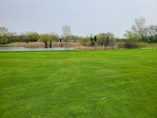 Public Golf Course «Deerfield Golf Club and Learning Center», reviews and photos, 1201 Saunders Rd, Riverwoods, IL 60015, USA