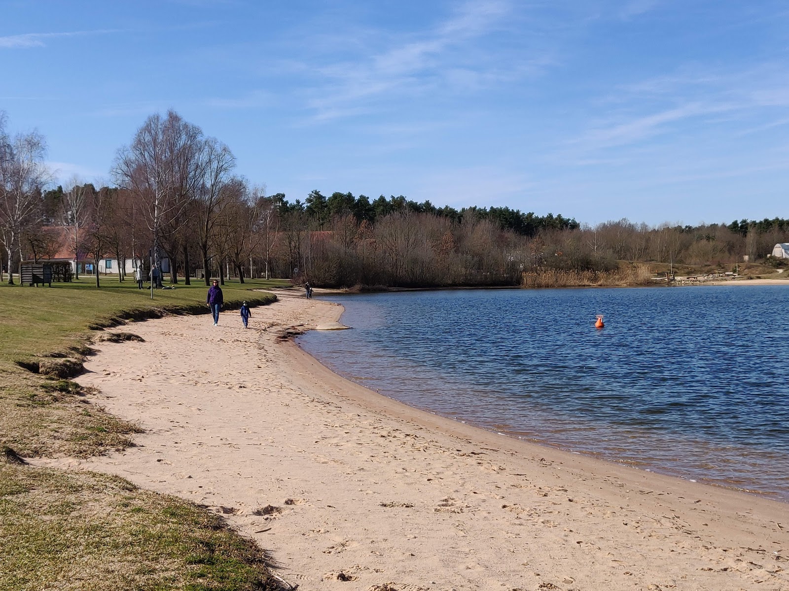 Zdjęcie Gasthaus Rothsee z powierzchnią beżowy piasek