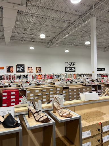 Shoe Store «DSW Designer Shoe Warehouse», reviews and photos, 375 E Altamonte Dr, Altamonte Springs, FL 32701, USA