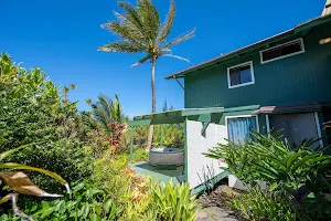 Huelo Pt Lookout Bed and Breakfast Maui image