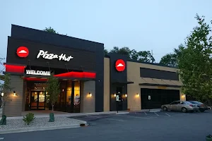 Pizza Hut image