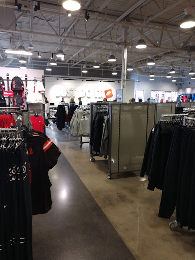 Outlet Mall «Tanger Outlet Jeffersonville», reviews and photos, 8000 Factory Shops Blvd, Jeffersonville, OH 43128, USA