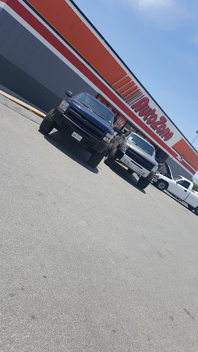 Auto Parts Store «AutoZone», reviews and photos, 602 S Walnut Ave, New Braunfels, TX 78130, USA