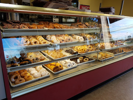 Donut Shop «Donut Land», reviews and photos, 19350 SW Boones Ferry Rd, Tualatin, OR 97062, USA
