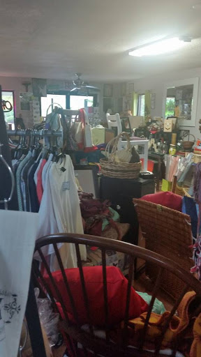 Thrift Store «Vault Raleigh», reviews and photos, 8480 Garvey Dr, Raleigh, NC 27616, USA