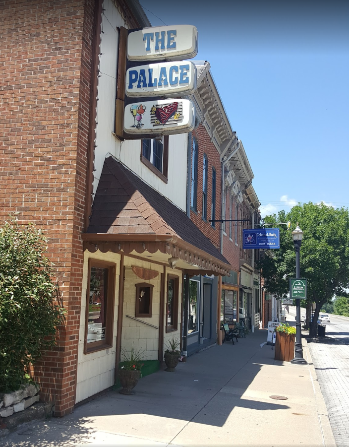 Palace Restaurant 65233