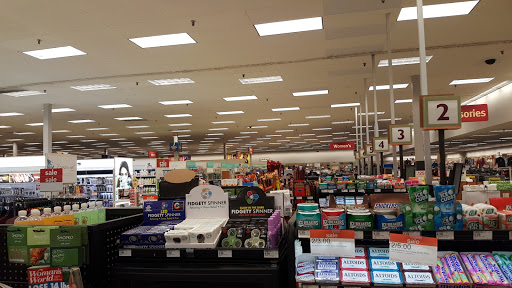 Home Goods Store «Shopko La Crosse North», reviews and photos, 2400 Rose St, La Crosse, WI 54603, USA