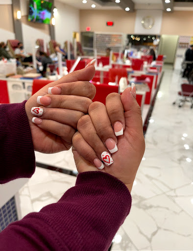 Gilroy Nails image