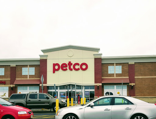 Pet Supply Store «Petco Animal Supplies», reviews and photos, 1220 Commons Cir, Plover, WI 54467, USA