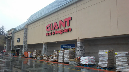 Grocery Store «Giant Food Stores», reviews and photos, 116 West Township Line Road, Havertown, PA 19083, USA