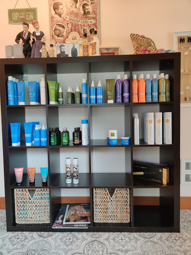 Hair Salon «Tanglez Salon», reviews and photos, 136 N Blakeley St, Monroe, WA 98272, USA