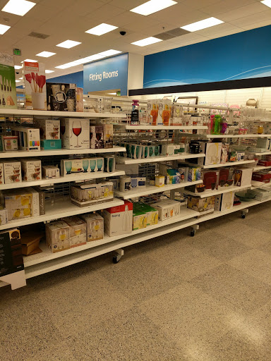 Clothing Store «Ross Dress for Less», reviews and photos, 3129 Market Center Drive, Morrisville, NC 27560, USA