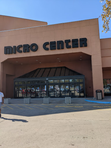 Computer Store «Micro Center», reviews and photos, 13929 N Central Expy, Dallas, TX 75243, USA