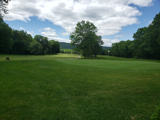 Golf Course «New Paltz Golf Course», reviews and photos, 215 Huguenot St, New Paltz, NY 12561, USA