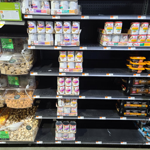 Pet Supply Store «Pet Supplies Plus», reviews and photos, 2091 Bronze Star Dr, Woodland, CA 95776, USA