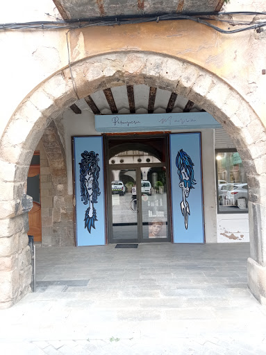 María Perruqueria dona-home en Sant Joan de les Abadesses, Girona