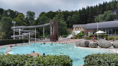 Piscine espace des Sources Chaudes à Lacaune