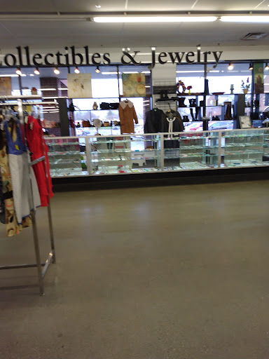 Thrift Store «The Salvation Army Family Store & Donation Center», reviews and photos, 26065 Greenfield Rd, Southfield, MI 48076, USA