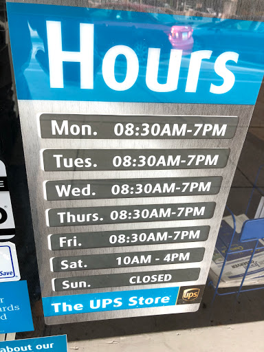 Shipping and Mailing Service «The UPS Store», reviews and photos, 2312 Far Hills Ave, Dayton, OH 45419, USA