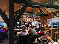 Atmosphère du Café et restaurant de grillades Bar Restaurant du Golf à Agon-Coutainville - n°3