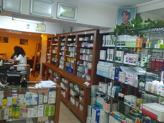 Bulvar Eczanesi-Aksaray-İstanbul (Pharmacy -Aптека)