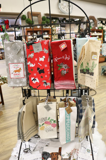 Garden Center «Stauffers of Kissel Hill Home & Garden Store», reviews and photos, 4450 Lincoln Hwy, York, PA 17406, USA