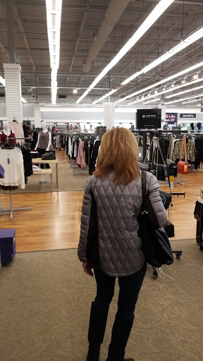 Department Store «Saks OFF 5TH», reviews and photos, 260 Shrewsbury Plaza, Shrewsbury, NJ 07702, USA