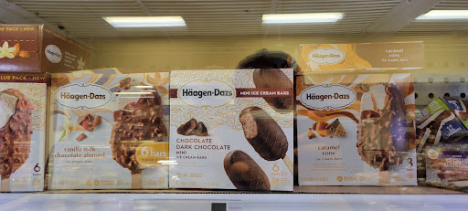 Grocery Store «Super Stop & Shop», reviews and photos, 1391 Main St, Willimantic, CT 06226, USA