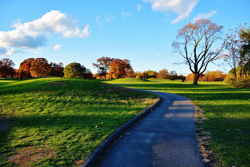 Public Golf Course «Pelham Bay & Split Rock Golf Courses», reviews and photos, 870 Shore Rd, Bronx, NY 10464, USA