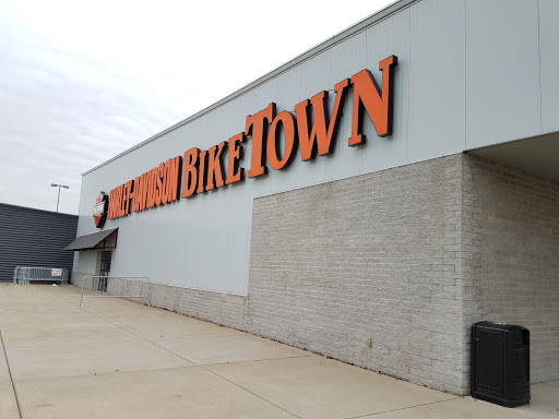 Motorcycle Dealer «Harley-Davidson BikeTown», reviews and photos, 5700 Interstate Blvd, Youngstown, OH 44515, USA