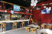 Atmosphère du Café Bar Restaurant Le New York Café à Clermont-Ferrand - n°4