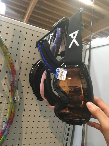 Thrift Store «Goodwill», reviews and photos, 28 W 25th Ave, San Mateo, CA 94403, USA