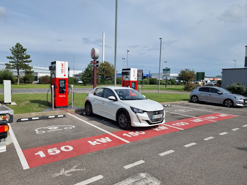 Borne de recharge de véhicules électriques Bump Charging Station Berck