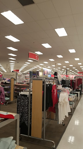 Department Store «Target», reviews and photos, 160 N Research Pl, Central Islip, NY 11722, USA