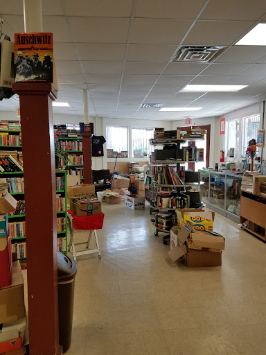 Book Store «Dead Tree Books», reviews and photos, 5645 S Flores St #105, San Antonio, TX 78214, USA