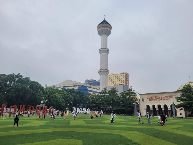 Kelompok Bimbingan Ibadah Haji "KBIH" Masjid Raya Bandung