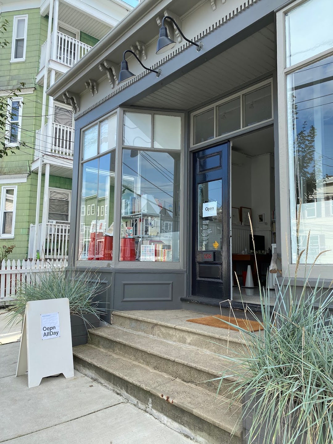 Katherine Small Gallery