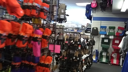 Sporting Goods Store «Big 5 Sporting Goods - Lakewood», reviews and photos, 5247 Lakewood Blvd, Lakewood, CA 90712, USA