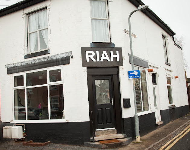 Reviews of RIAH Hair & Beauty in Worcester - Beauty salon