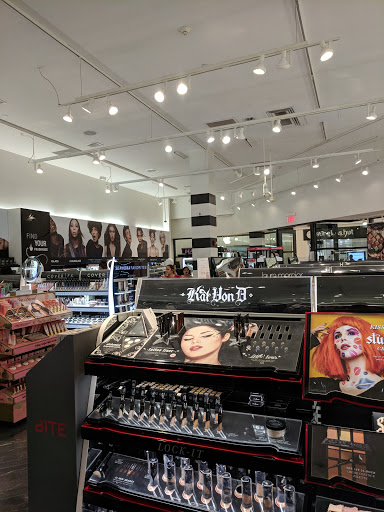 Cosmetics Store «SEPHORA», reviews and photos, 2414 E Sunrise Blvd #2204, Fort Lauderdale, FL 33304, USA