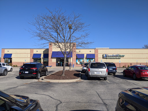 Goodwill Store & Donation Center, 481 West Countryside Parkway, Yorkville, IL 60560, USA, 