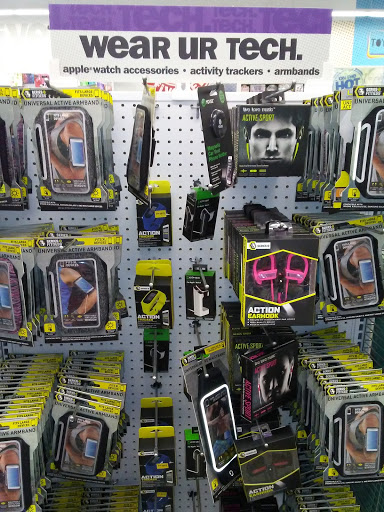 Variety Store «Five Below», reviews and photos, 5900 Poyner Anchor Ln, Raleigh, NC 27616, USA