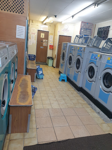 Comments and reviews of Launderette Express
