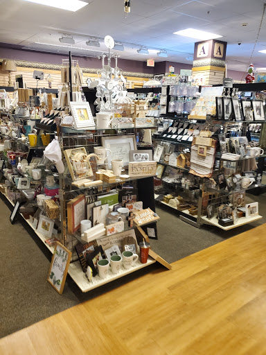Gift Shop «Shady Maple Gift Shop», reviews and photos, 129 Toddy Dr, East Earl, PA 17519, USA