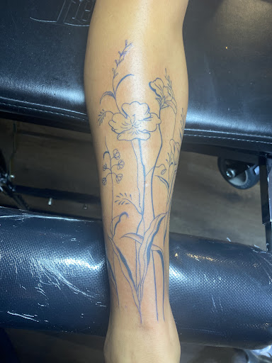 Explore awesome sleeve tattoo ideas for guys, creative tattoo ideas in Utica, available at FreeCableTattoos